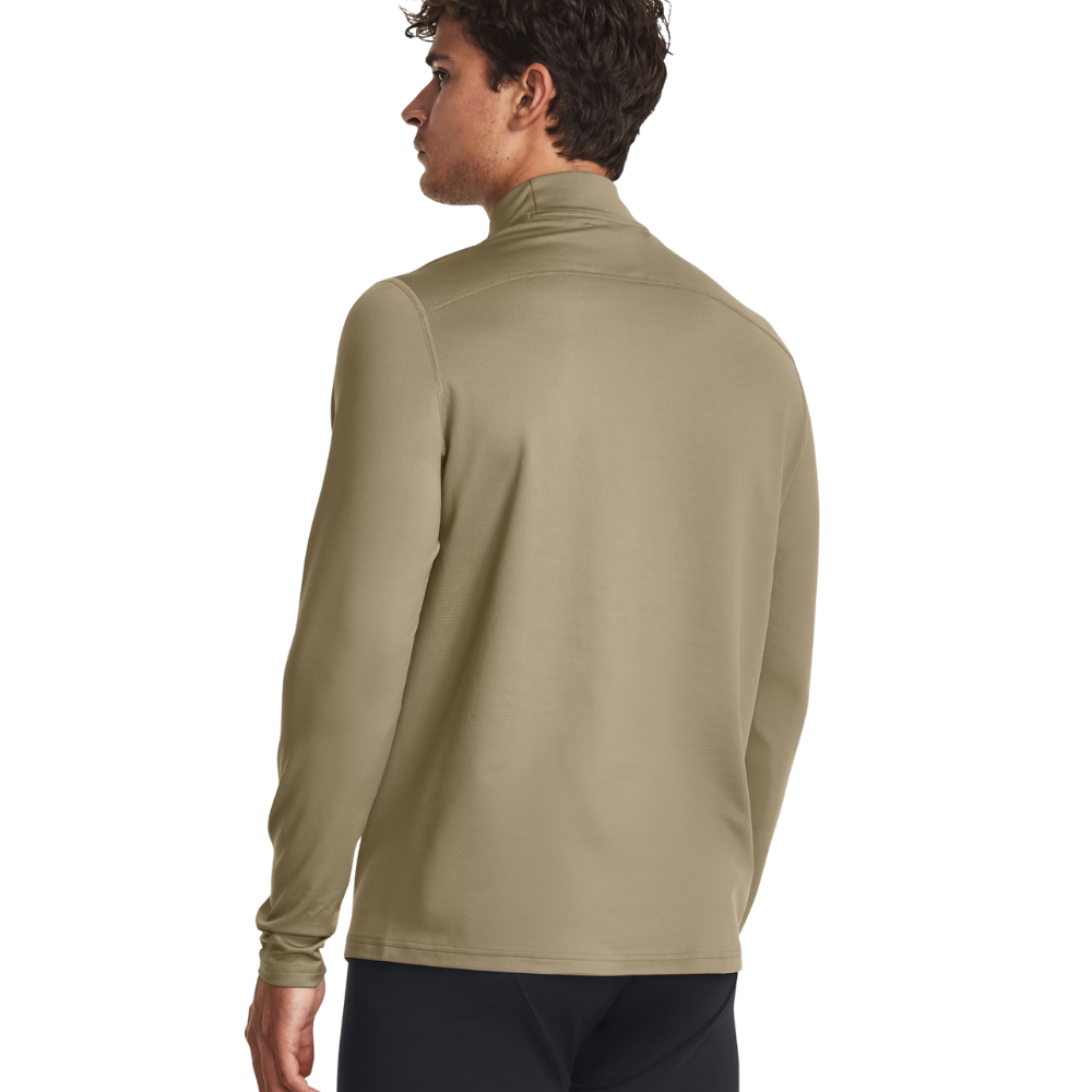 Maglia UNDER ARMOUR a maniche lunghe beige militare - BASE-TACT TURTLENECK indossata retro